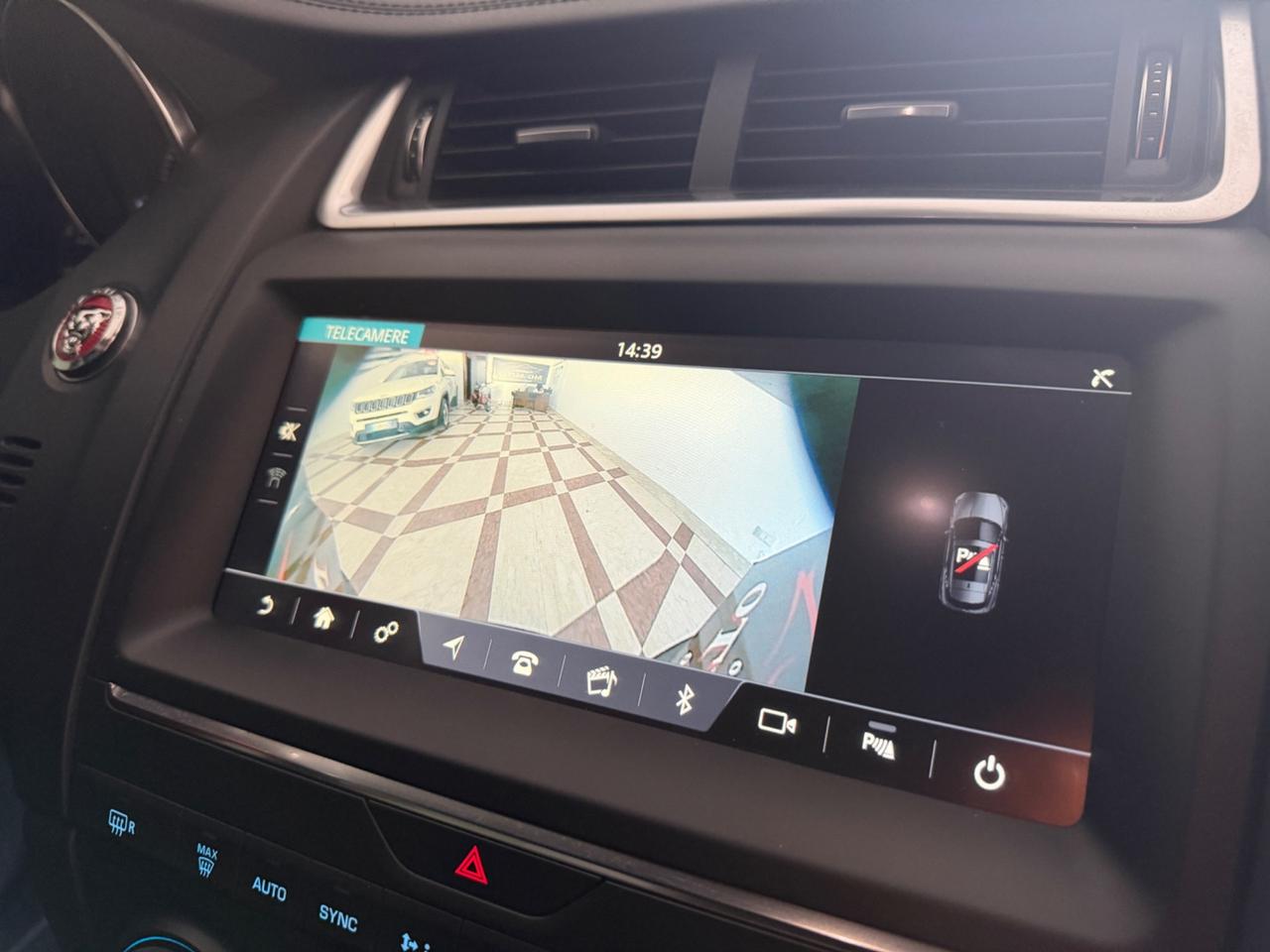 Jaguar E-Pace 2.0D 150 CV AWD R-Dynamic