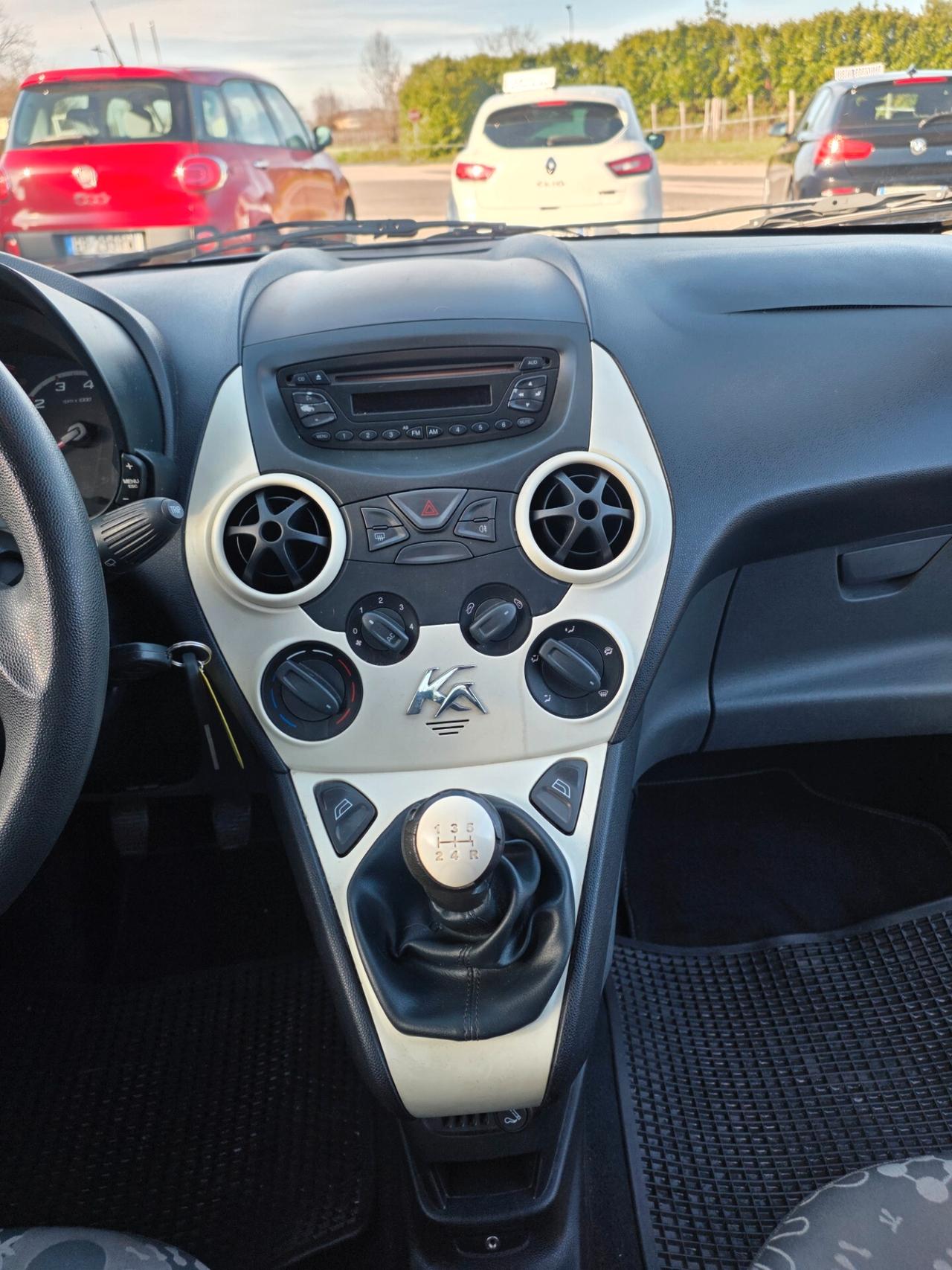 Ford Ka 1.2 8V 69CV Titanium