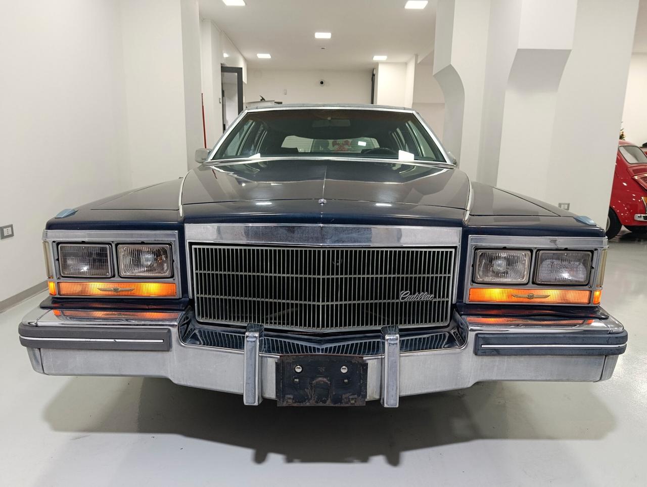 Cadillac Fleetwood Brougham 4.1 V6
