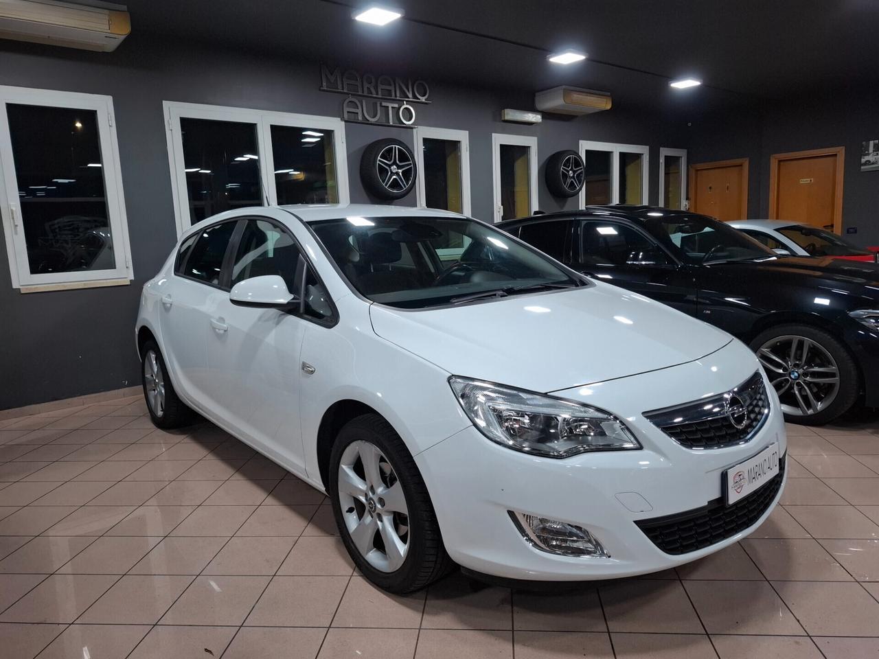 Opel Astra 1.4 benzina Sport NEOPATENTATO