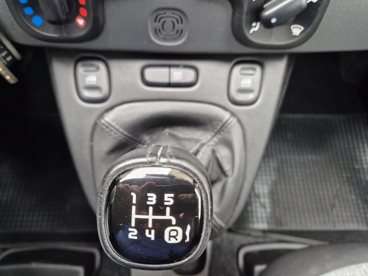 Fiat Panda 1.2 Lounge 5 POSTI