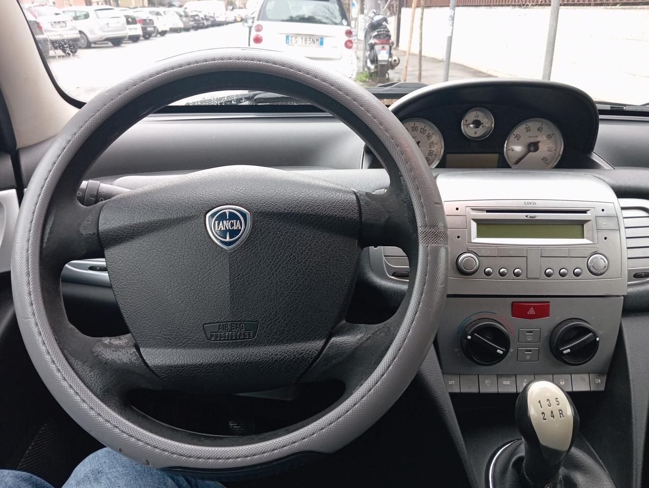 Lancia Ypsilon 1.3 MJT Diva offerta del mese