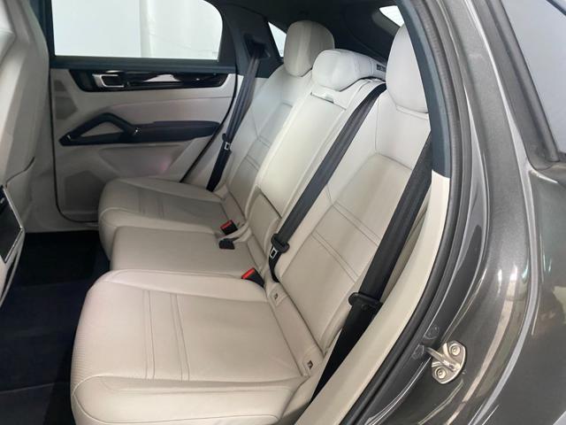 PORSCHE Cayenne Coupé 3.0 V6 E-Hybrid IVA ESPOSTA-UNICO PROPR.