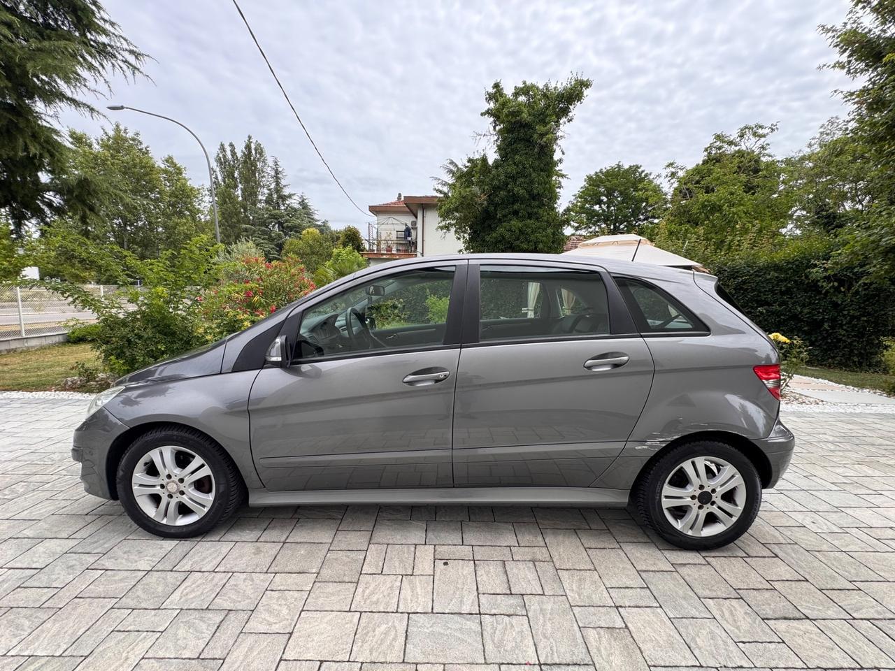 Mercedes-benz B 180 CDI Premium OK NEOPATENTATI