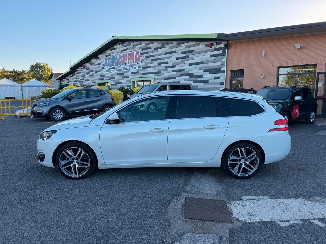 Peugeot 308 1.6 BLUEHDI 120 EAT6 S&S SW ALLURE 2016