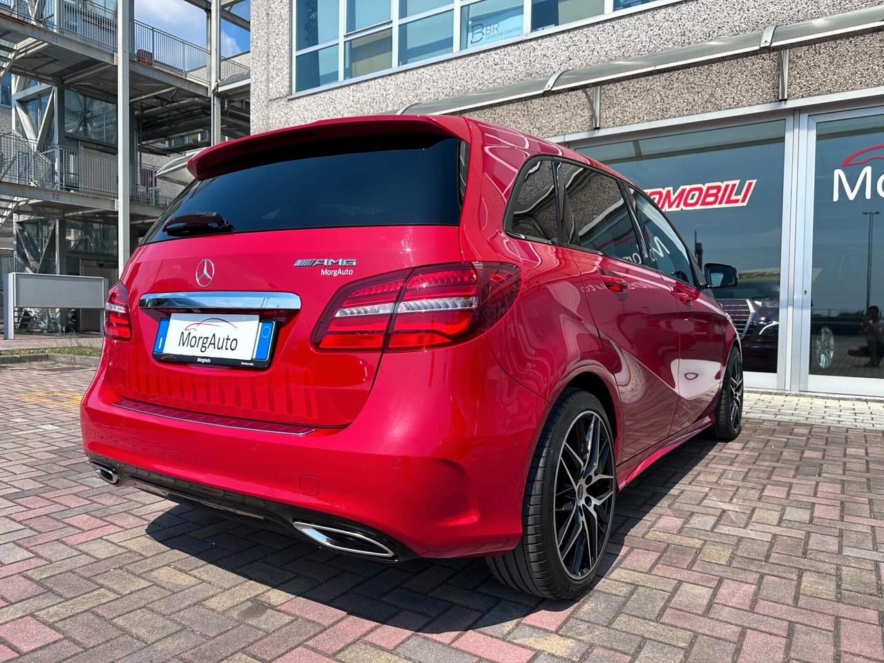 Mercedes B 200d PREMIUM AMG! AUTOMATICA! FARI LED! RETROCAMERA!