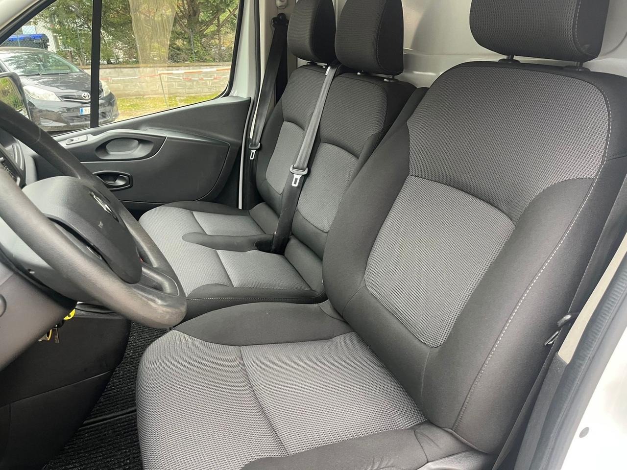 Renault Trafic T27 2.0 dCi 120CV PC-TN Furgone Ice Plus