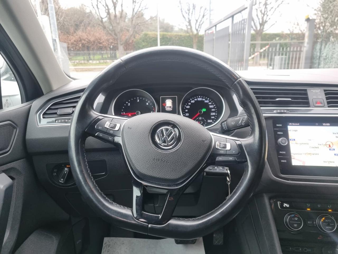 Volkswagen Tiguan 2.0 TDI SCR DSG 4MOTION Business BMT