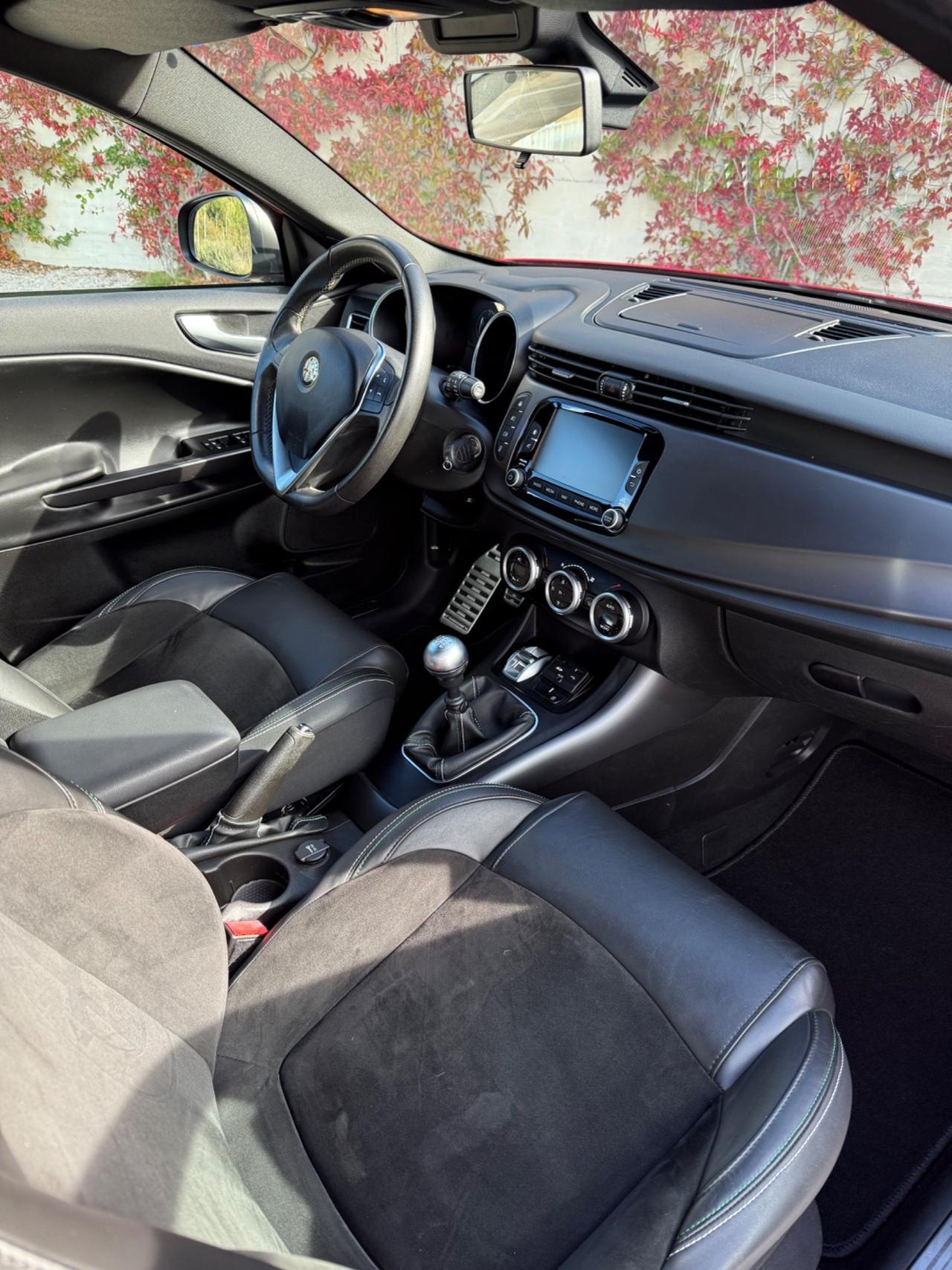 Alfa Romeo Giulietta 2.0 JTDm-2 150 CV QV Line