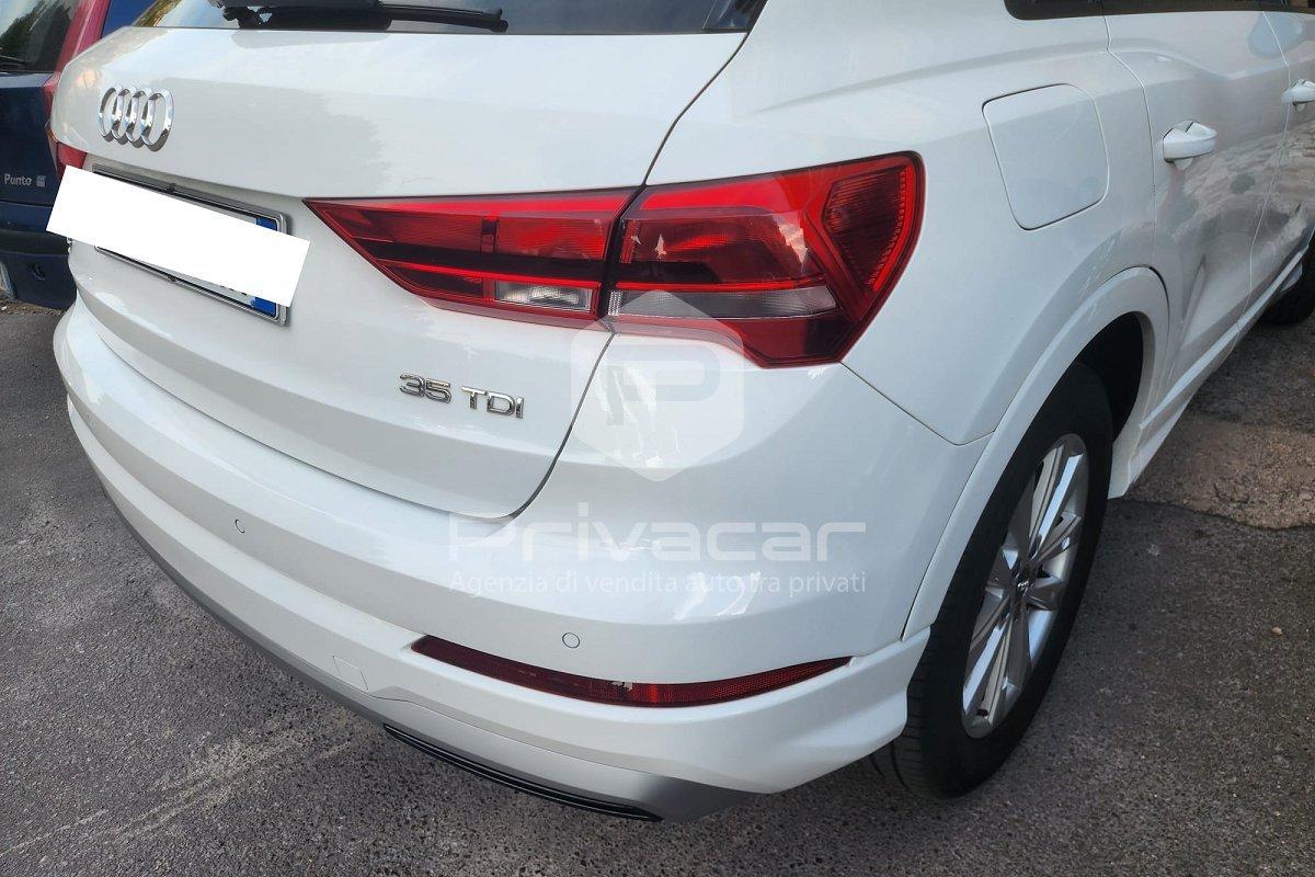 AUDI Q3 35 TDI S tronic