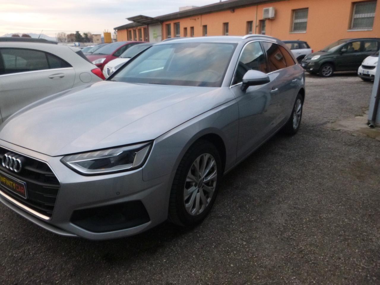 Audi A4 Avant 35 TDI/163 CV S tronic S line edition