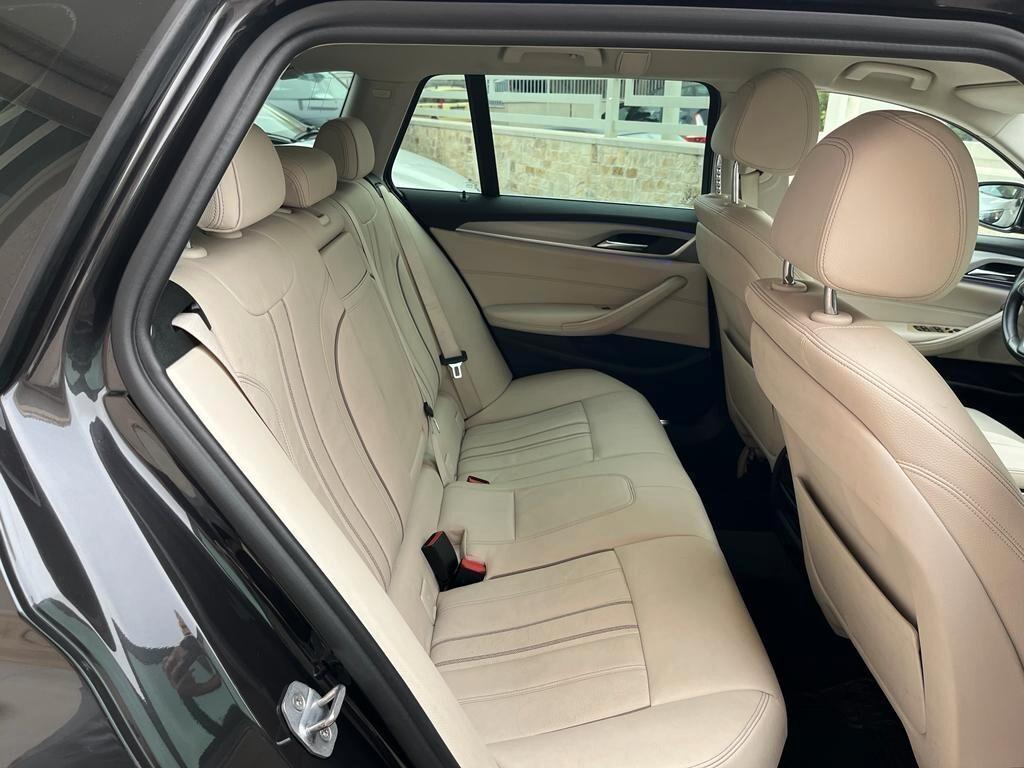 Bmw 520 d xDrive Touring Luxury