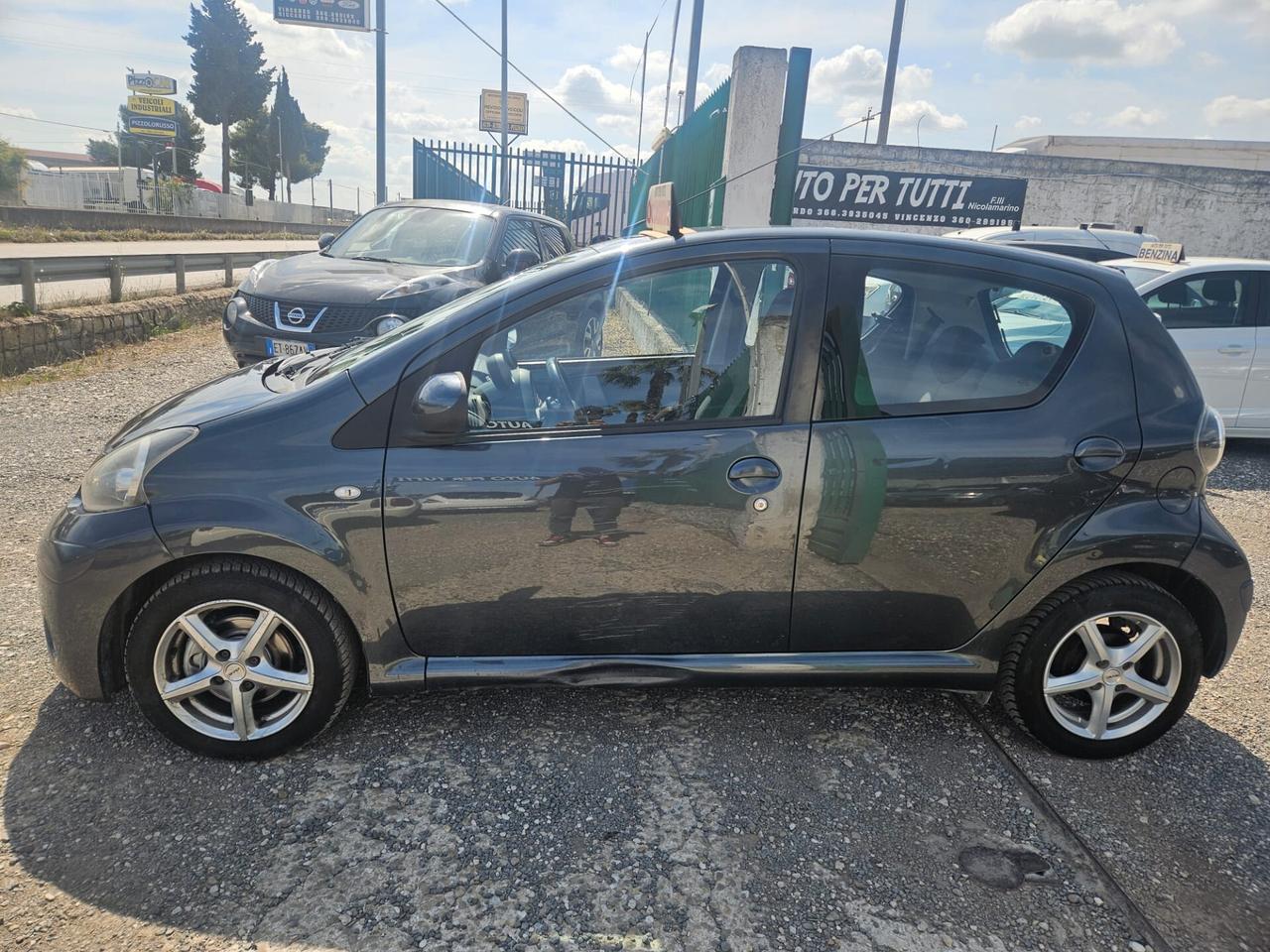 Toyota Aygo 1.0 5 porte Cambio Automatico
