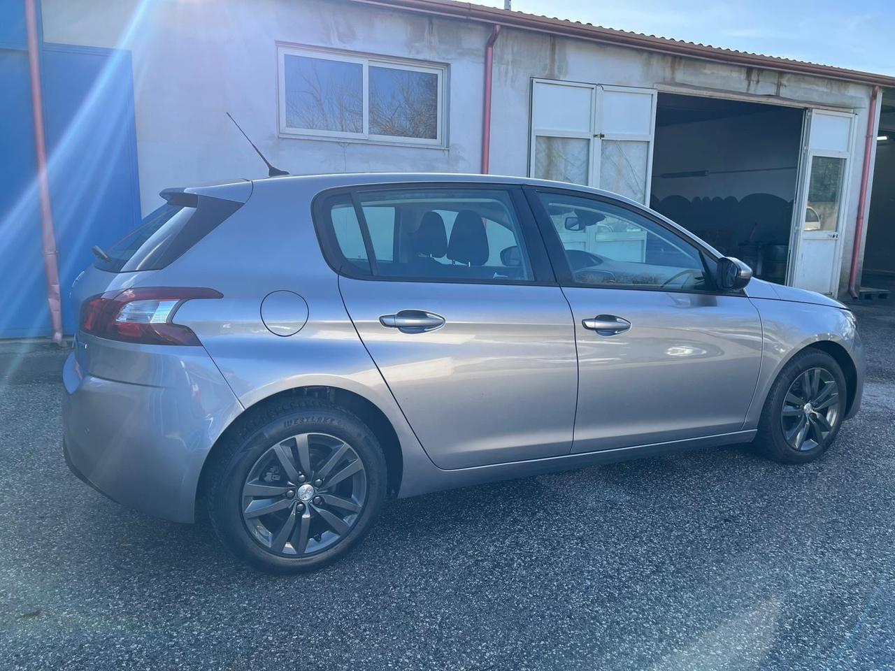 Peugeot 308-5P-1.4 bluehdi-km 100000-2016