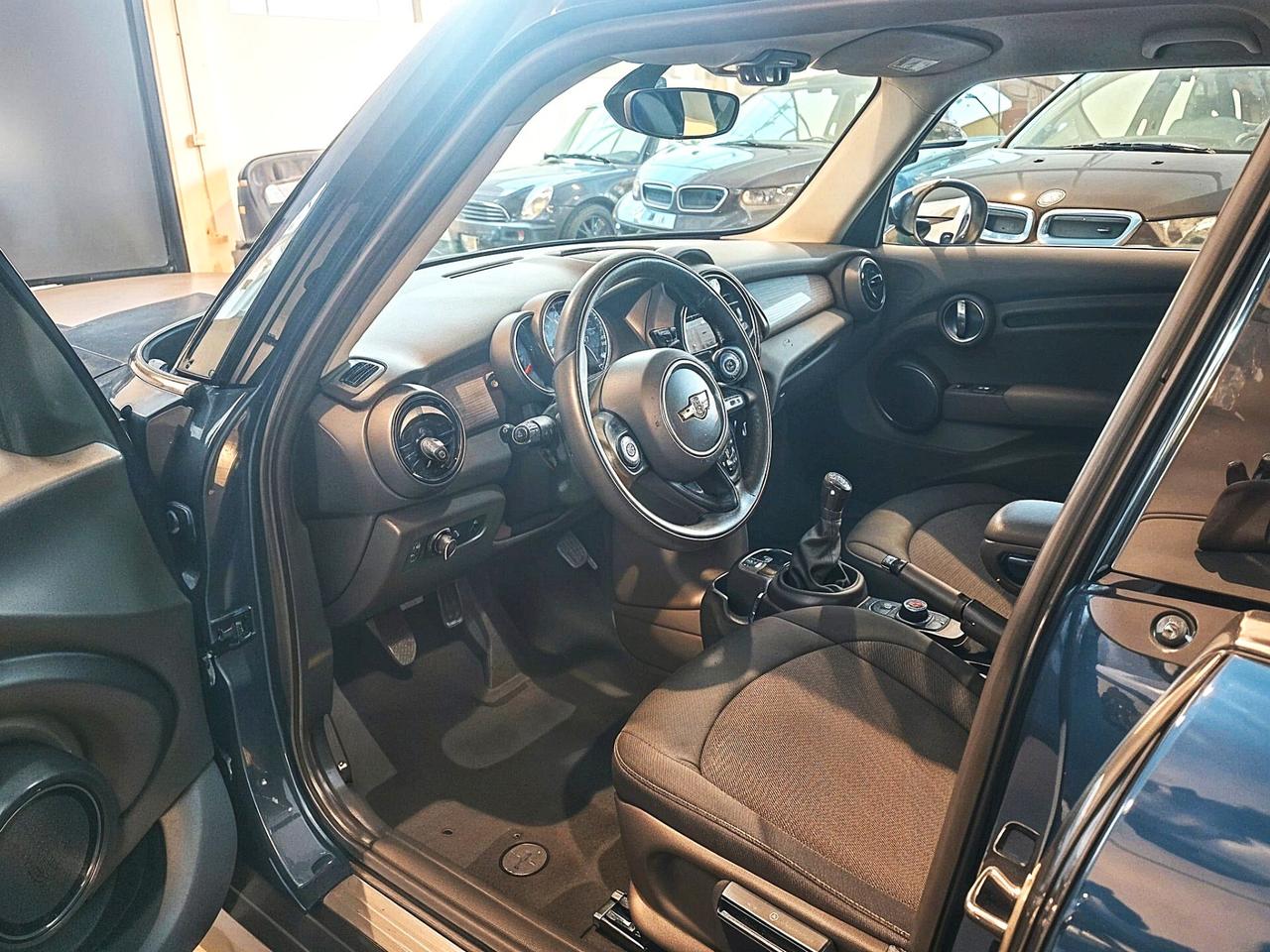 MINI Cooper D 1.5 116CV 5 porte • LED • PDC • Driving Modes