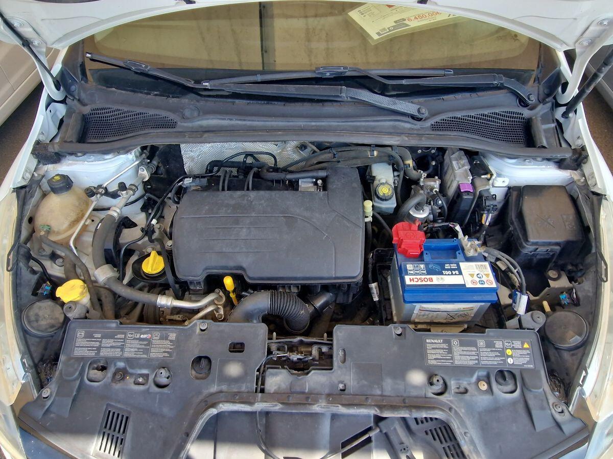 RENAULT CLIO 1.2 LIVE