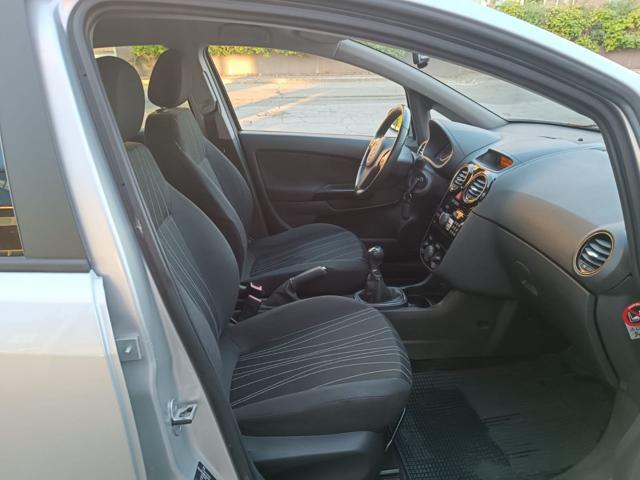 OPEL Corsa 1.2 5 porte Club