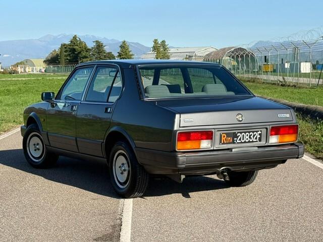 Alfa Romeo Alfetta Quadrifoglio Oro 2.0i "SOLO 32.000 KM"