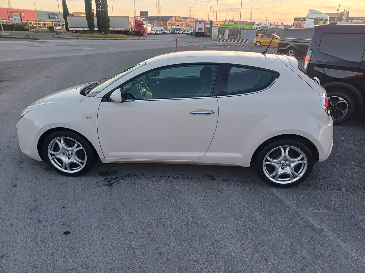 Alfa Romeo MiTo 1.3 Mjt Sport 2011