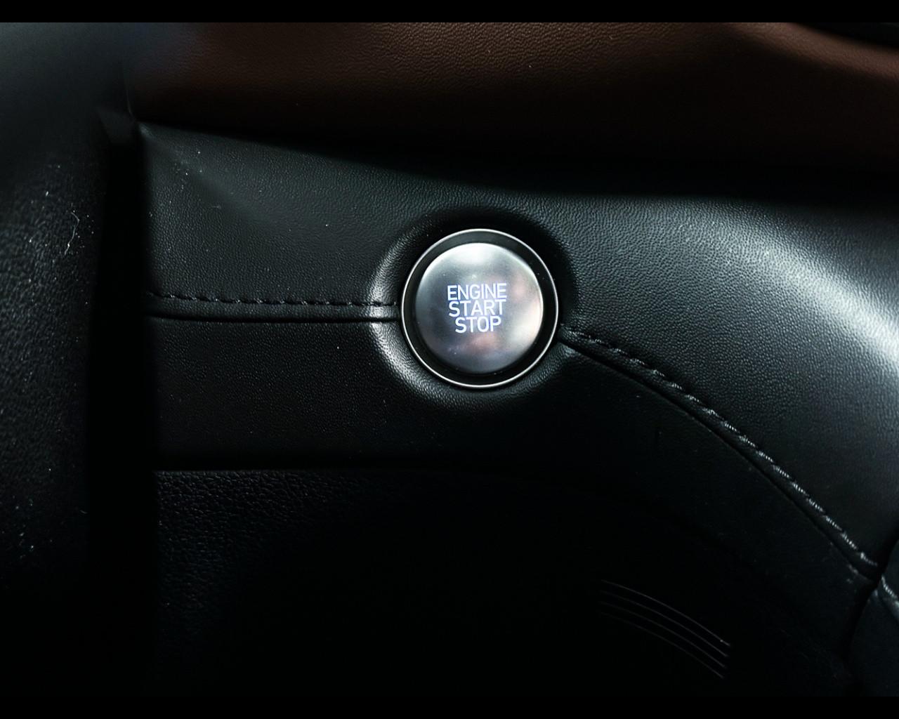 HYUNDAI Santa Fe 4ªs 18-24 - Santa Fe 1.6 T-GDI HEV 4WD AT 7 posti 2