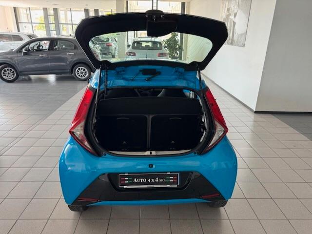 Toyota Aygo 1.0 VVT-i 72 CV 5 porte x-play