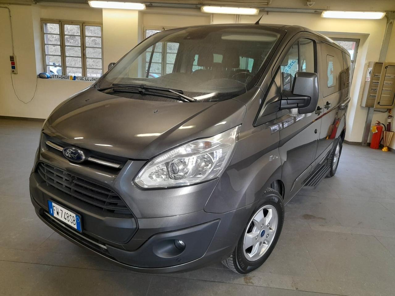 Ford Tourneo Custom 9 POSTI 310 2.0 TDCi 170CV PC Titanium