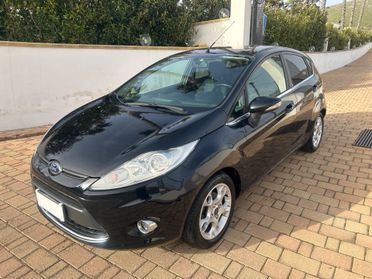 Ford Fiesta 1.4 TDCi 70CV 5 porte Titanium