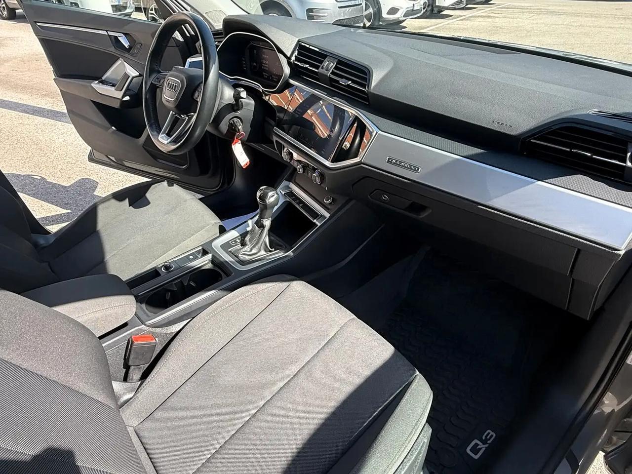 Audi Q3 35 TDI quattro S line edition