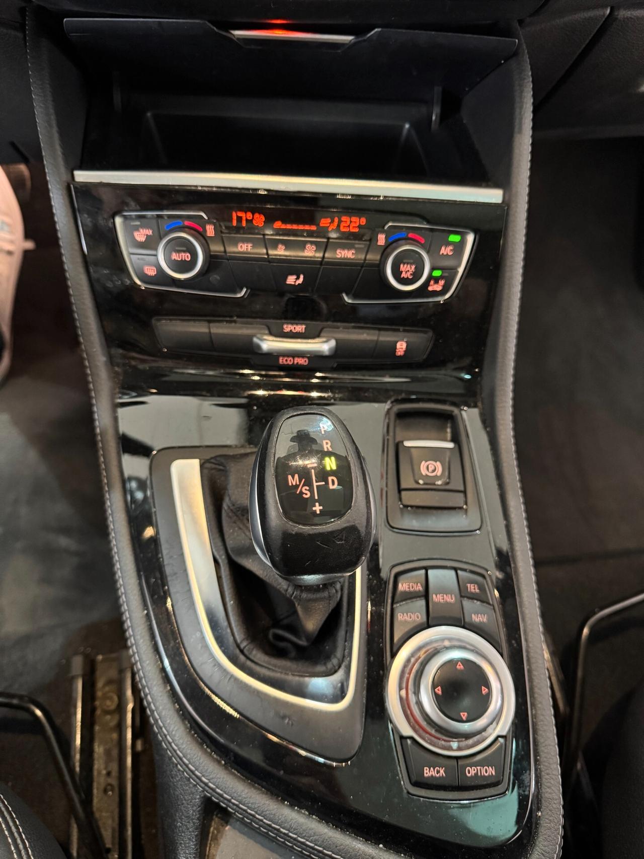 Bmw 2er Active Tourer 218d Active Tourer Luxury TETTO-PELLE-XENON