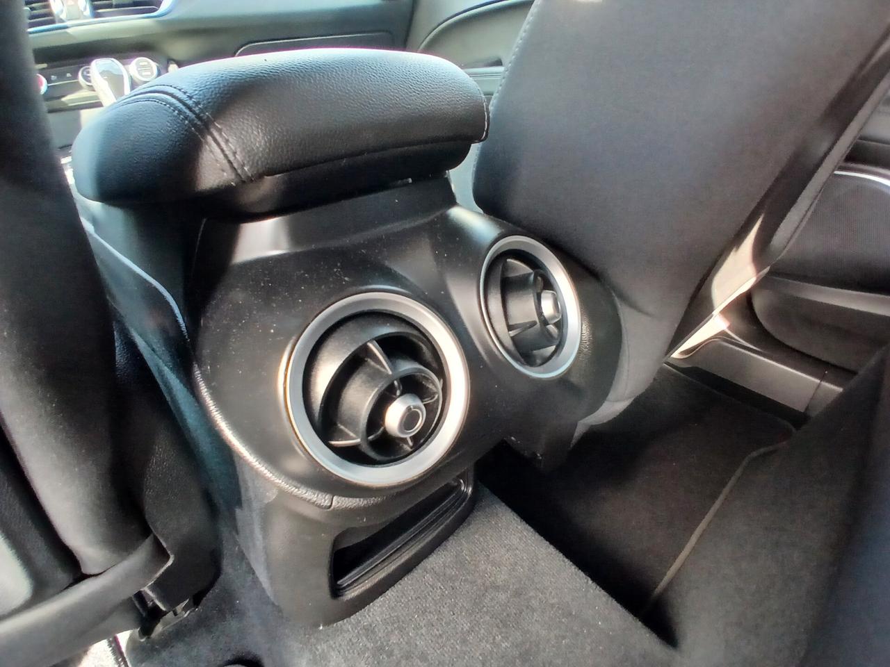 Alfa Romeo Stelvio 2.2 Turbodiesel 190CV AT8 Q4 Business
