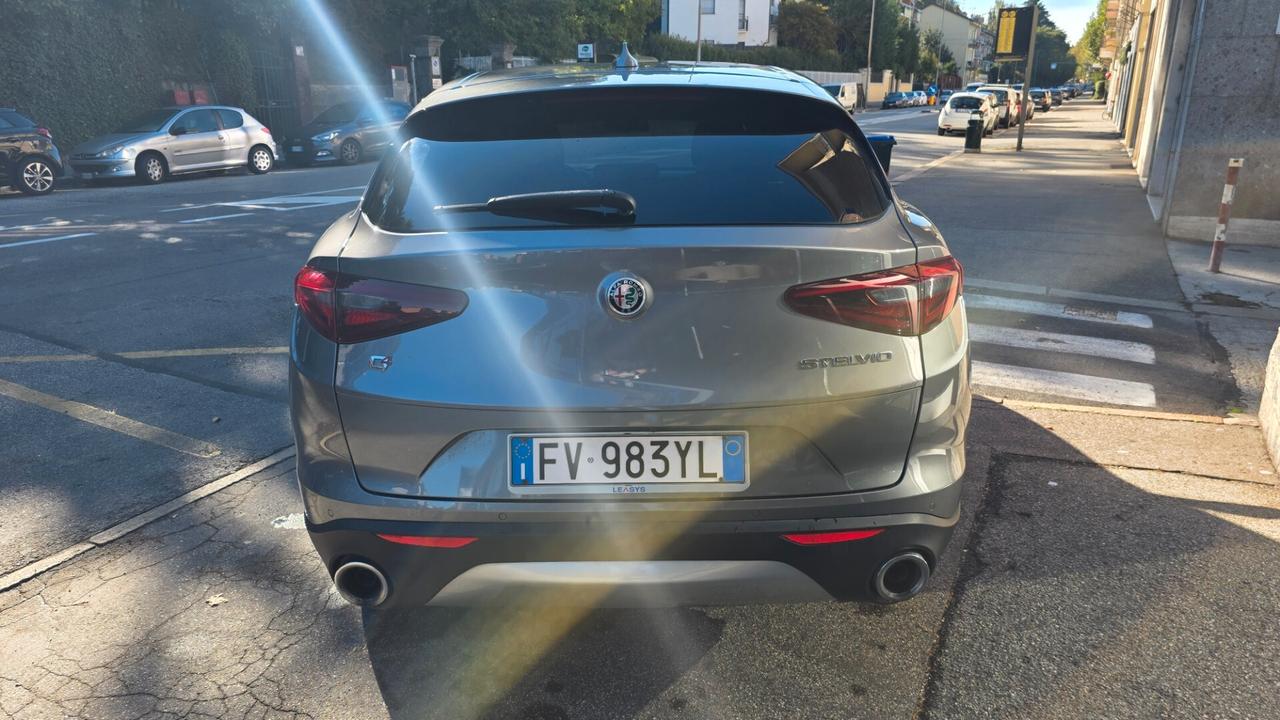 Alfa Romeo Stelvio 2.2 Turbodiesel 190 CV AT8 Q4 Business
