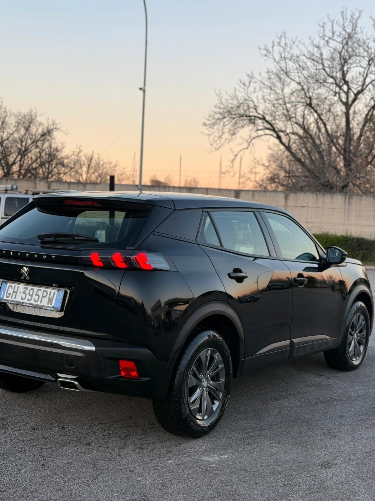 Peugeot 2008 EAT8 allure gt automatica iva esposta