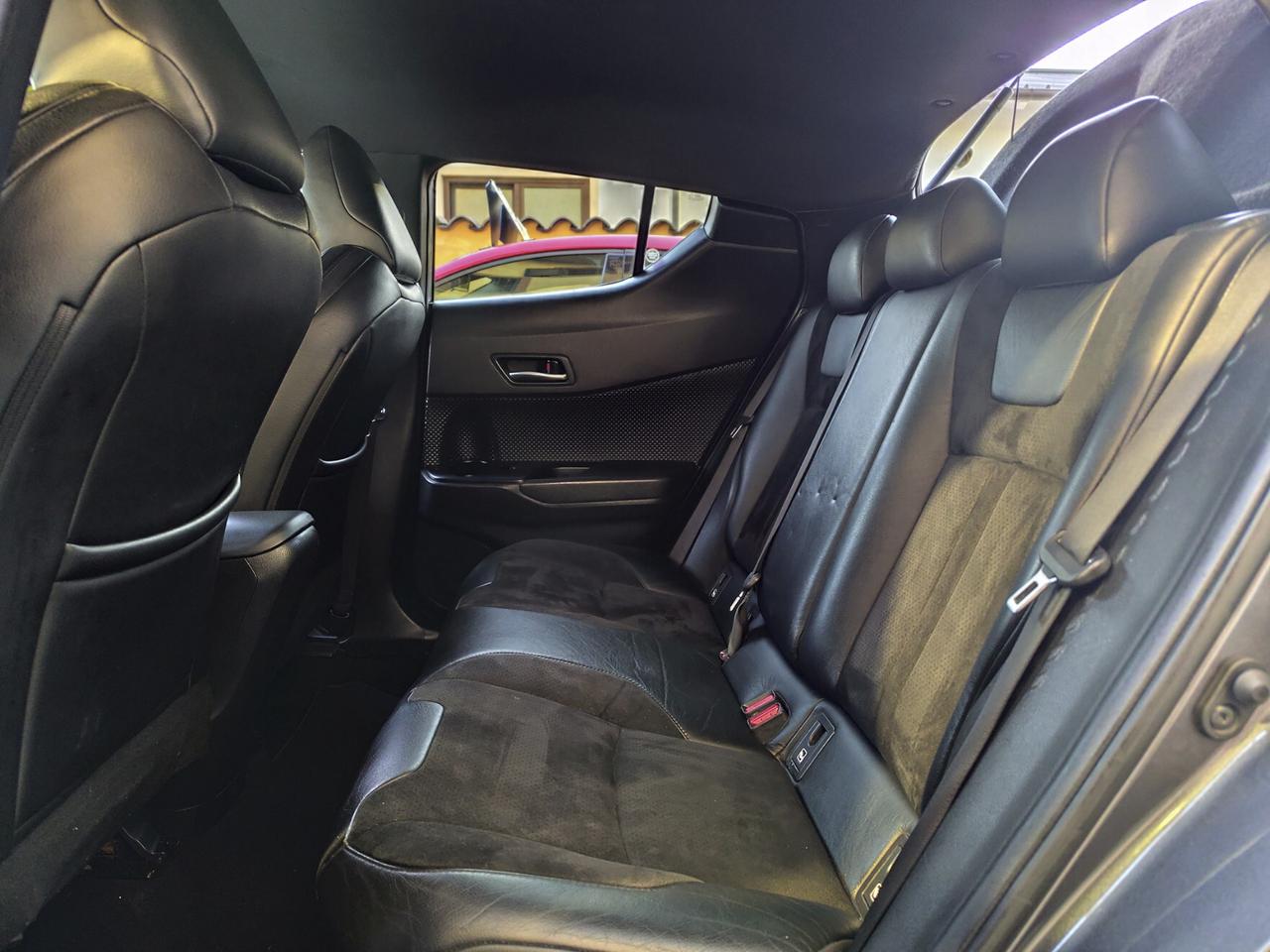 Toyota C-HR 1.8 Hybrid E-CVT Style Sport