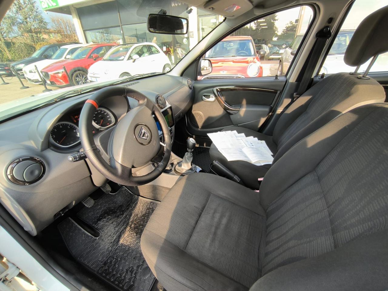 Dacia Duster 1.6 110CV 4x4 Ambiance *GANCIO TRAINO*CARPLAY*