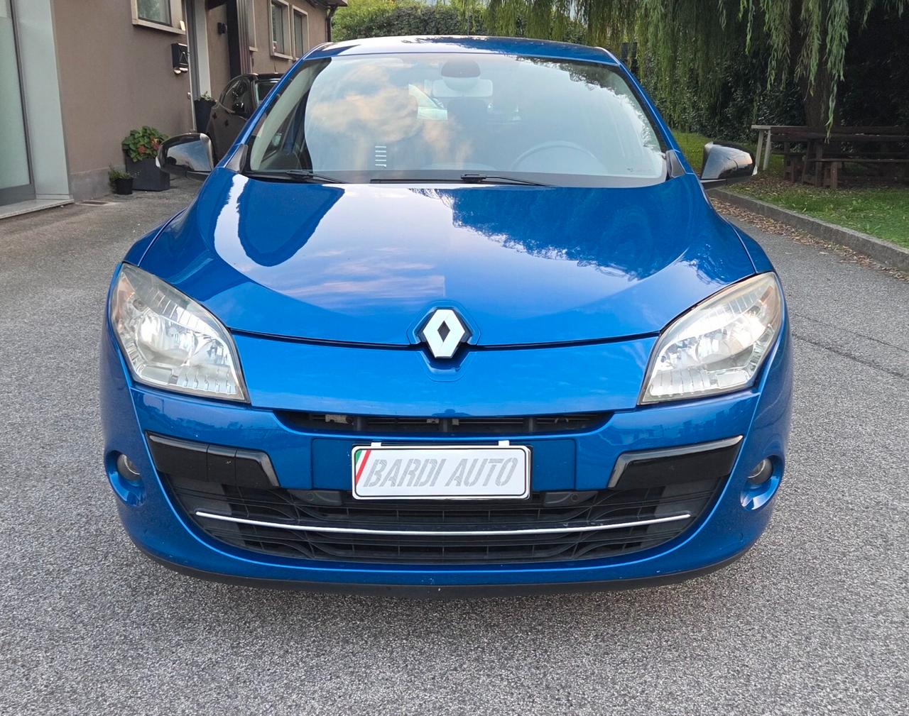 Renault Megane 1.6 Attractive 5 porte