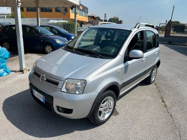 Fiat Panda 1.3 MJT 16V DPF 4x4 Climbing