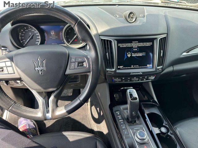 MASERATI Levante Levante 3.0 V6 250cv auto my19 - FY942KJ