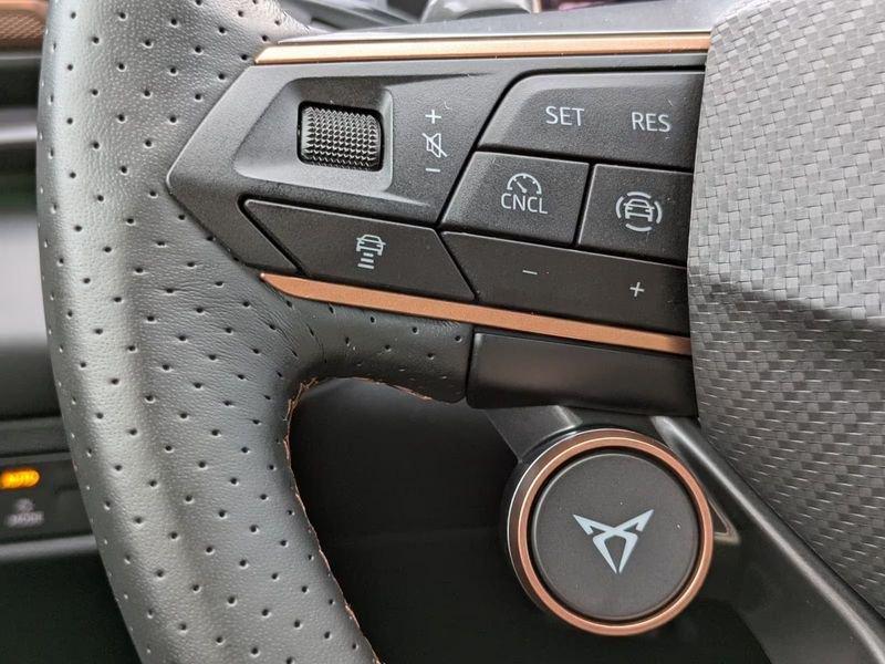 Cupra Terramar Terramar 1.5 eTSI Hybrid DSG DCC TETTO HEAD-UP MATRIX LED CAMERA 360