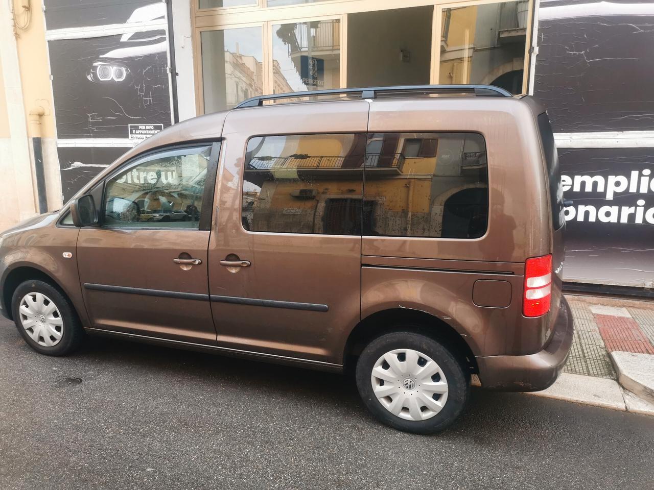 Volkswagen Caddy 1.6 TDI 102 CV 5p. TRENDLINE DOPPIA PORTA