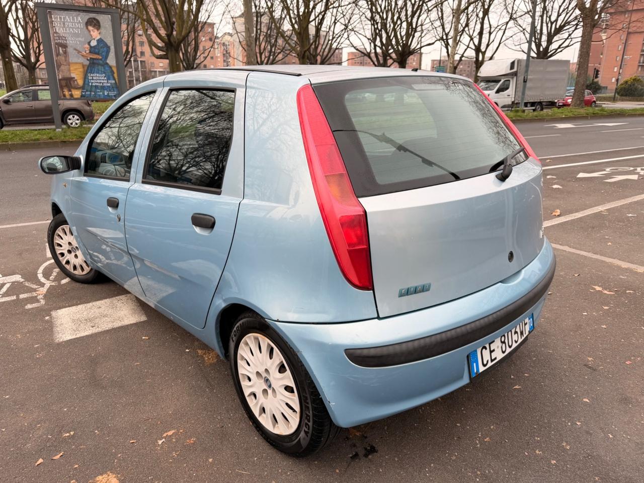 Fiat Punto 1.2i cat 5 porte HLX