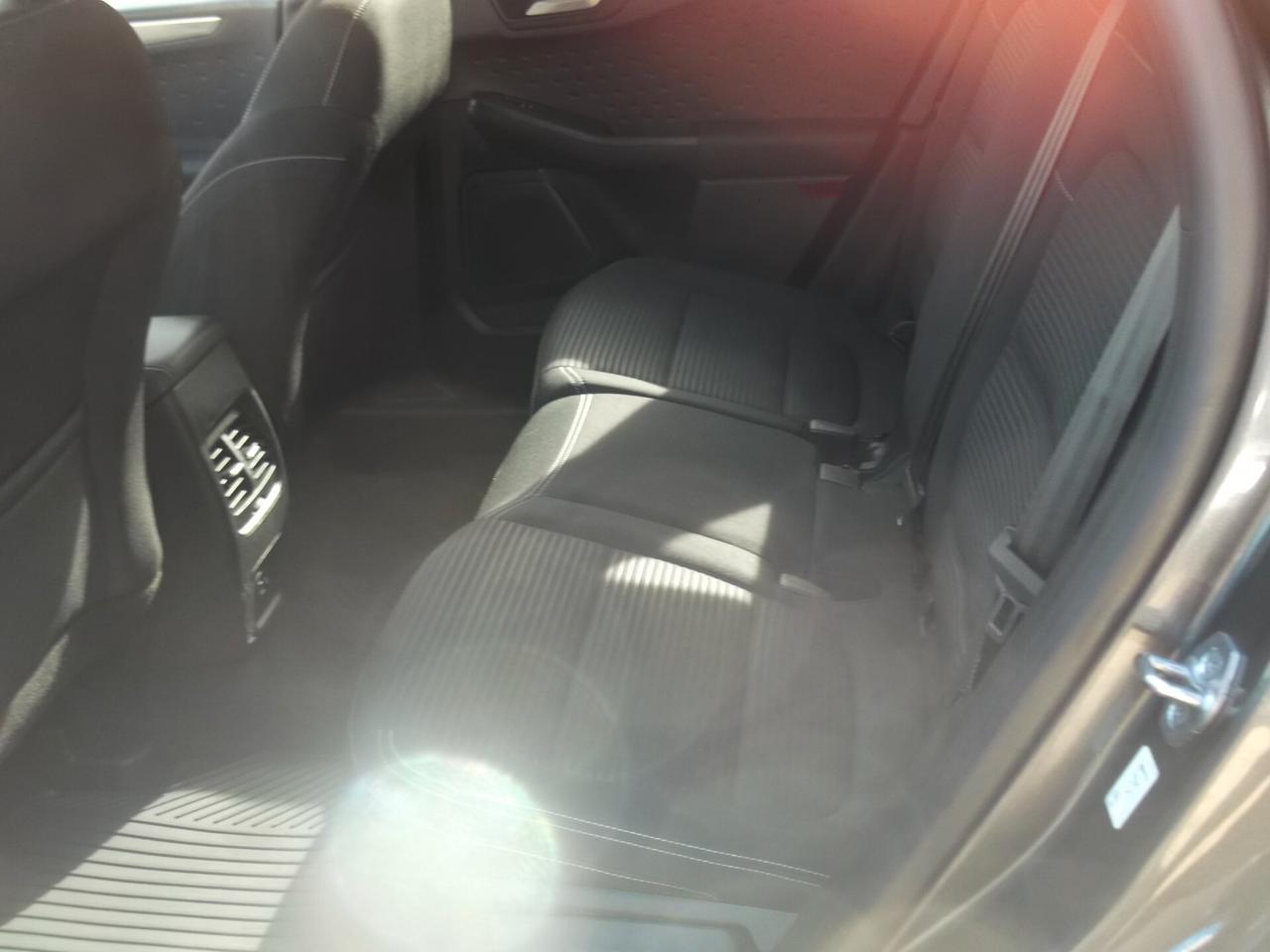 Ford Kuga 2.5 Plug In Hybrid 225 CV CVT 2WD Titanium Business - 09