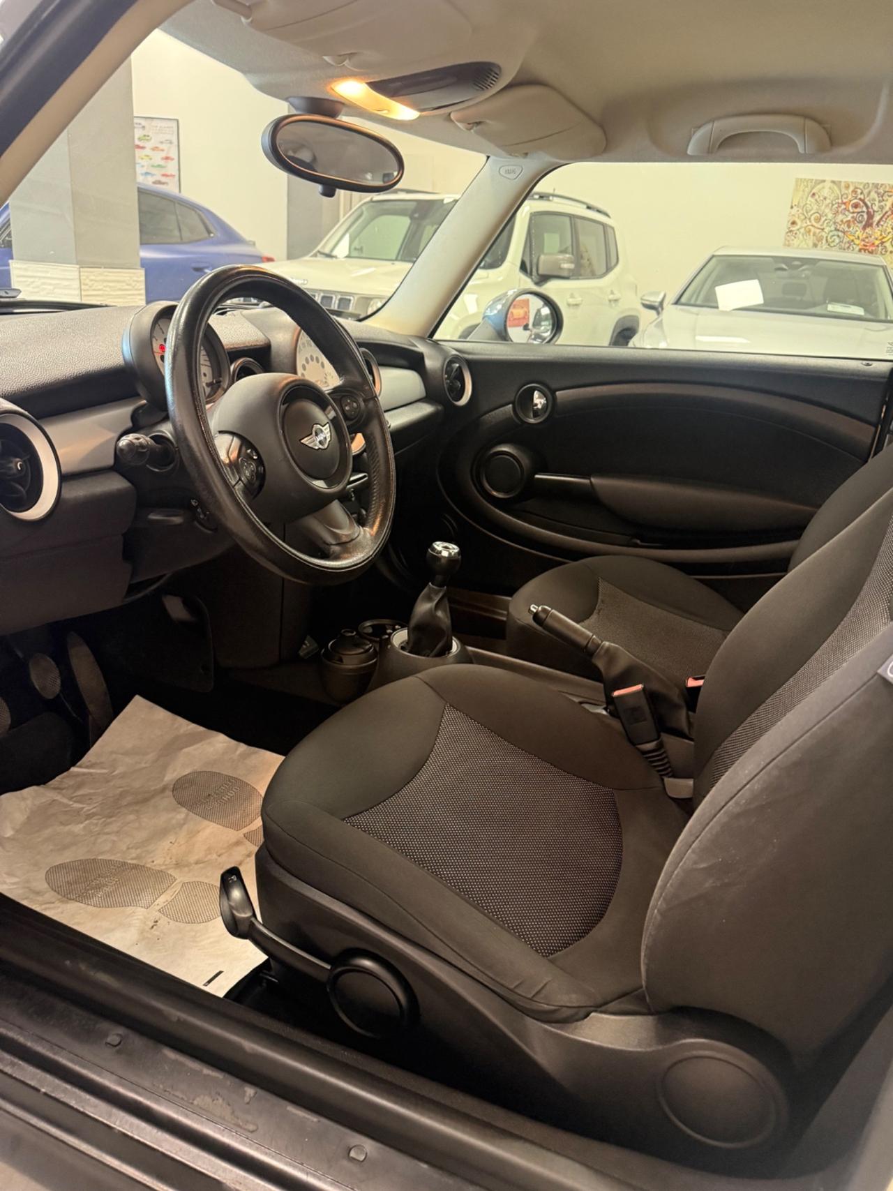 Mini 1.6 16V Cooper D