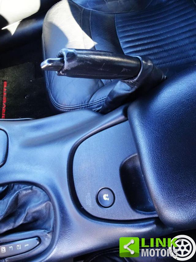 CHEVROLET Corvette C5 5.7 V8 Coupé