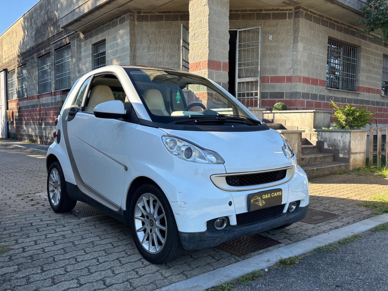 Smart ForTwo 1000 52 kW coupé pure