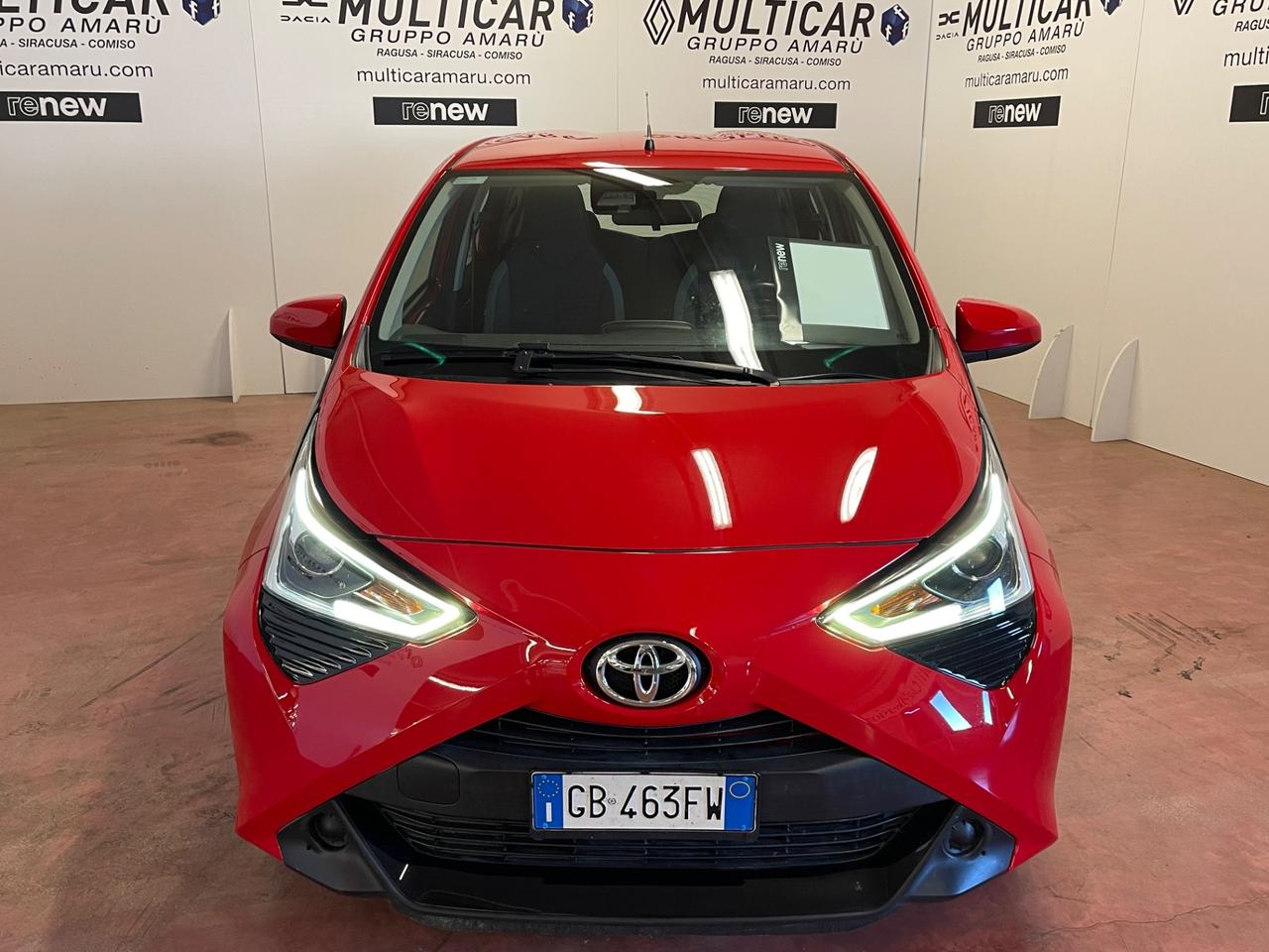 Toyota Aygo Connect 1.0 VVT-i 72 CV 5 porte x-wave grey