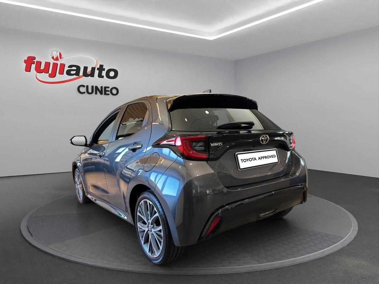 Toyota Yaris 1.5h 130 Lounge