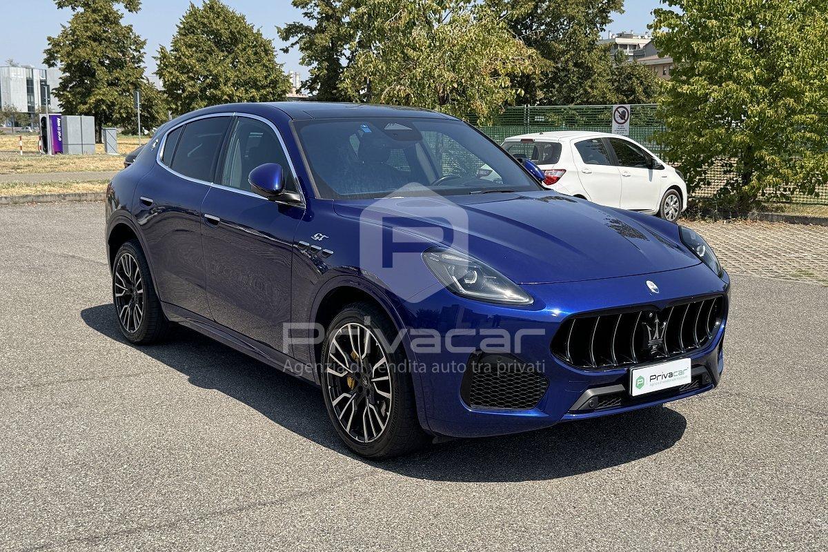 MASERATI Grecale MHEV 300 CV AWD GT