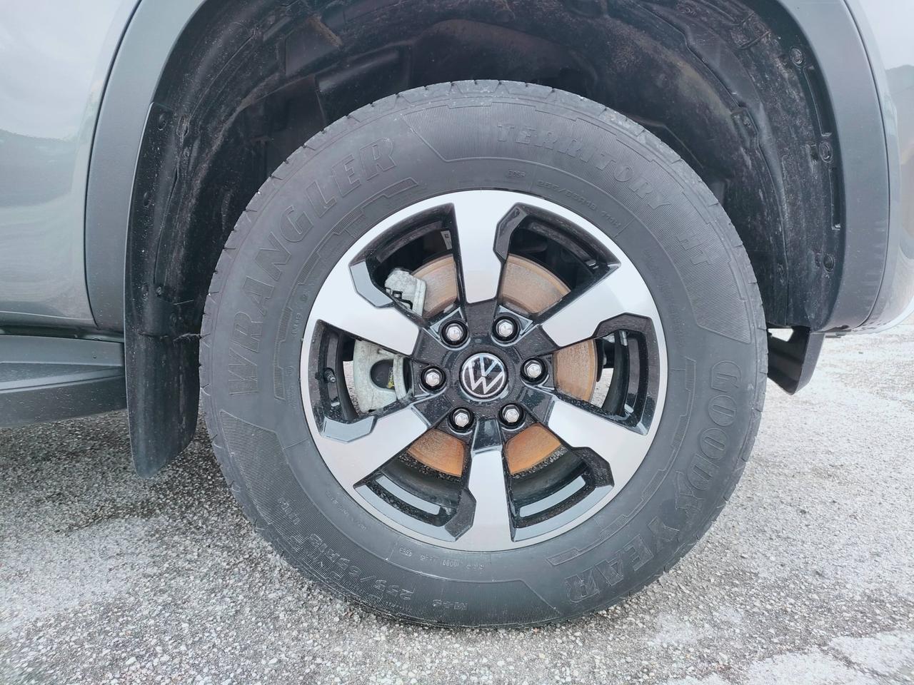 VOLKSWAGEN Amarok II 2023 - Amarok 2.0 tdi Life 4motion auto