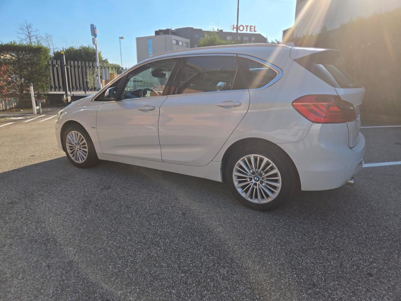 Bmw 2er Active Tourer 218d Active Tourer Luxury