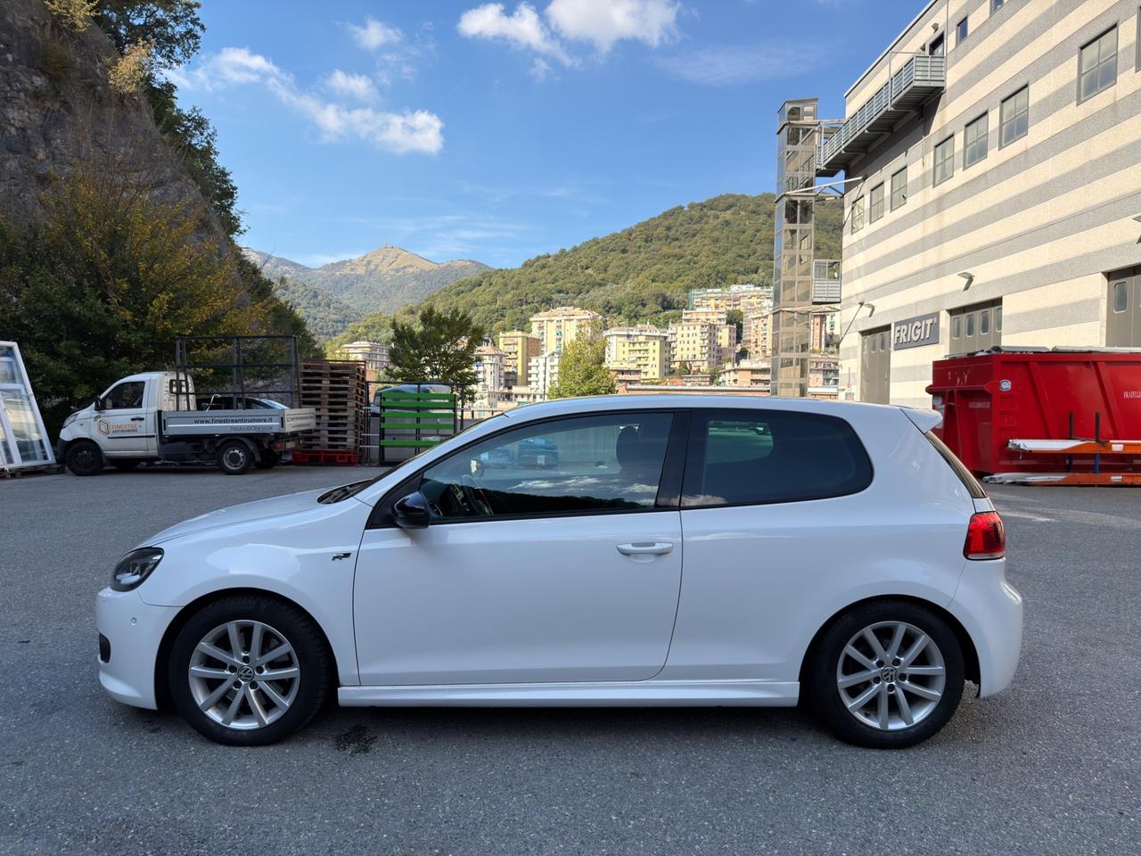 Volkswagen Golf 1.4 TSI 160CV R line 3p. Highline